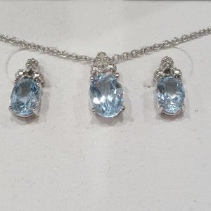 4.8 cttw NWT Ice Blue Topaz & Diamond Set